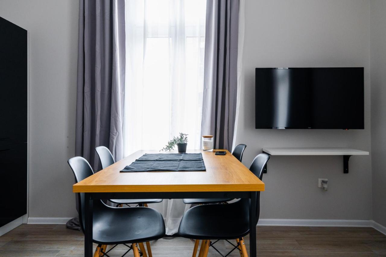 Boutique 2-Bedroom Apartment In Σόφια Εξωτερικό φωτογραφία